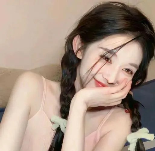 美丽笨女人