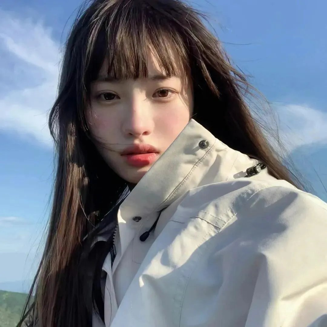 踮起脚尖靠近你